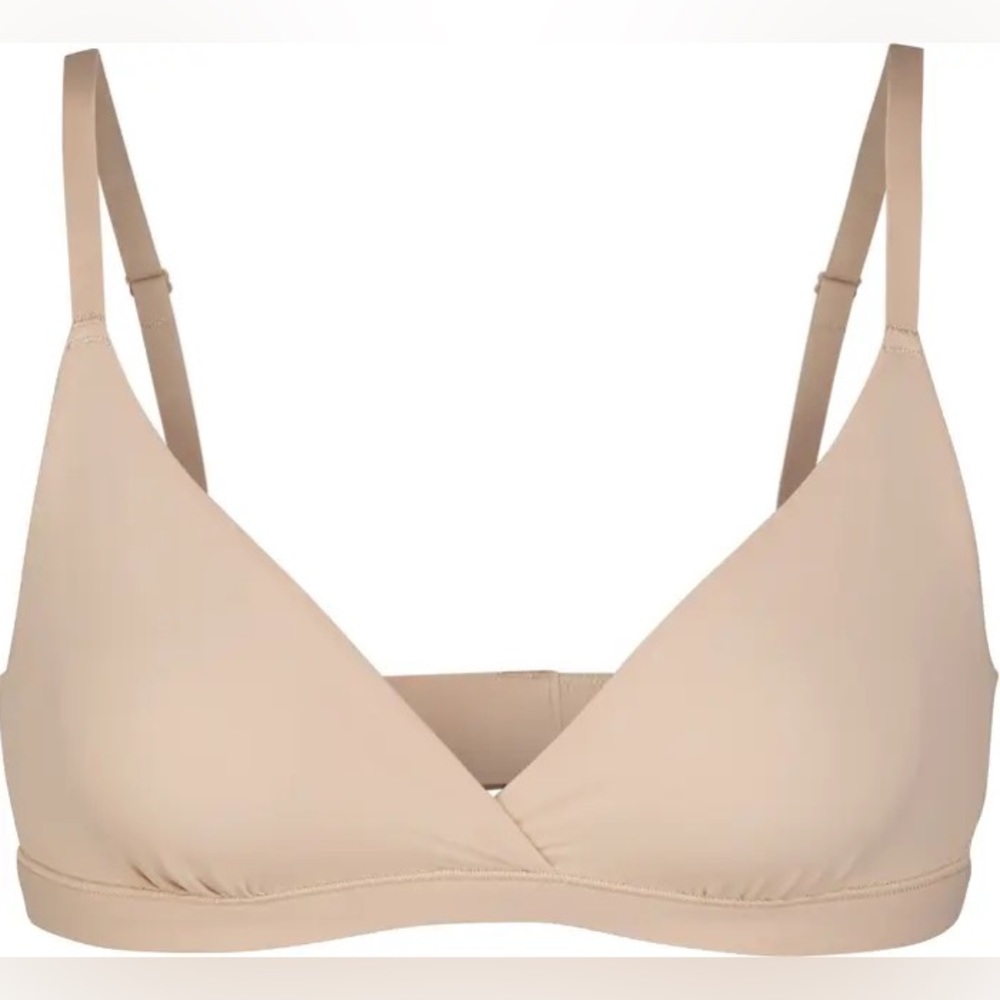 Brand new skims crossover bralette